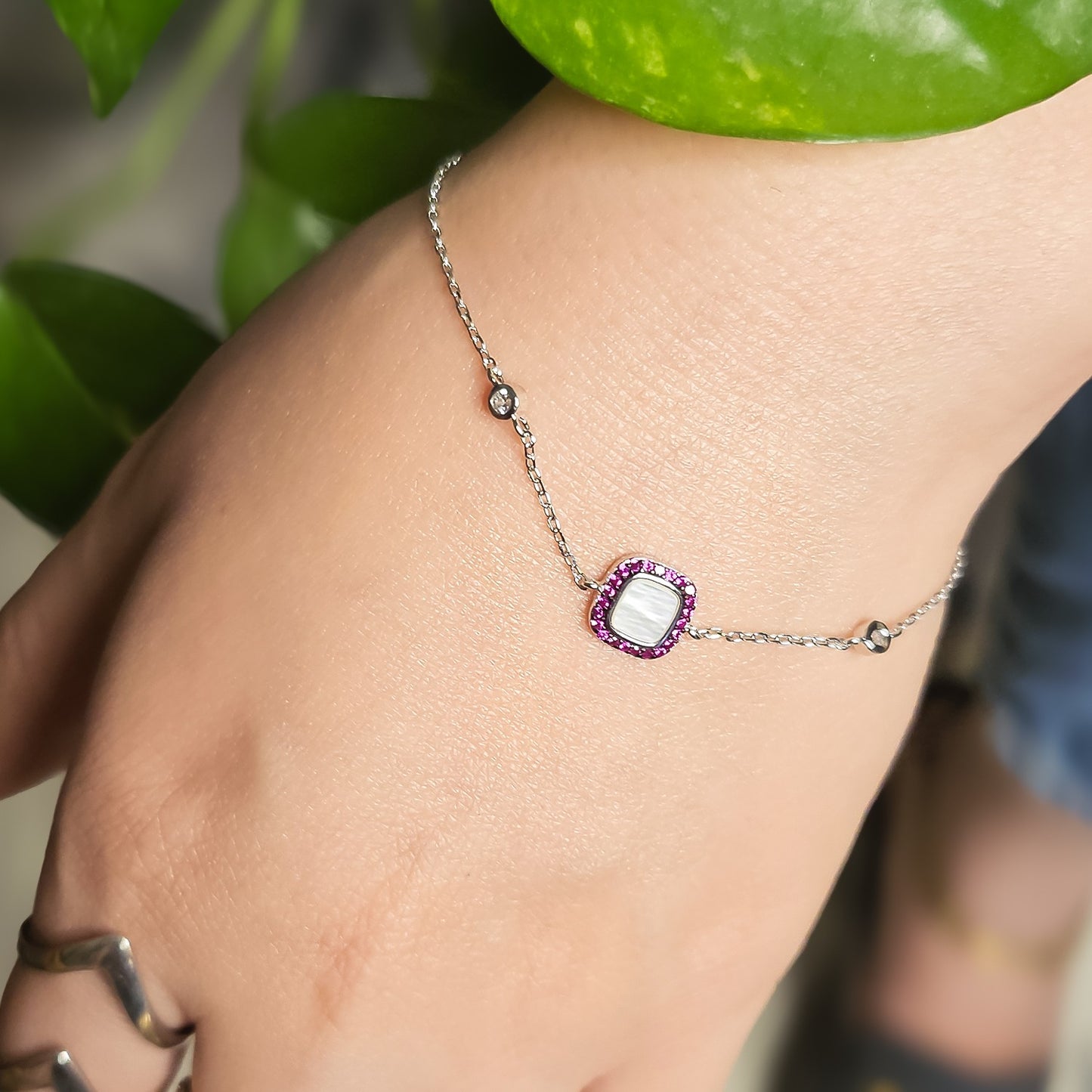 Blush Bloom Mother of Pearl Bracelet